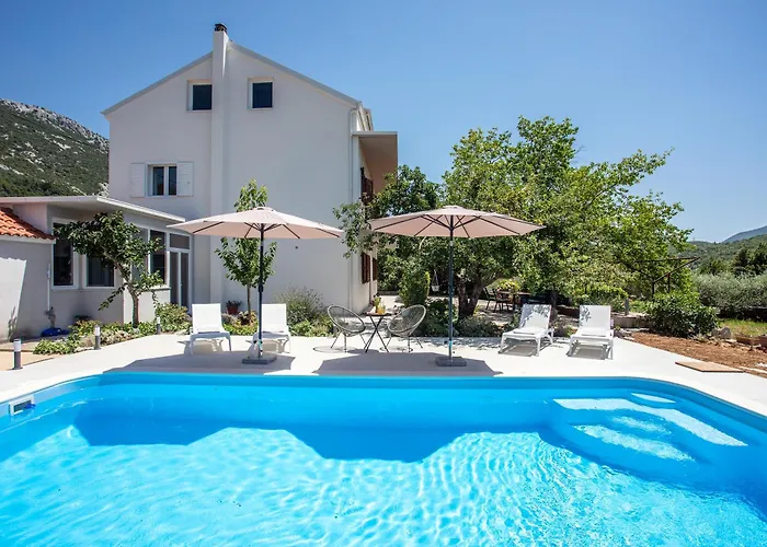 Roko Villa