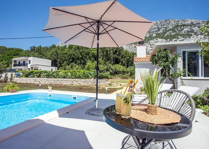 Roko Villa