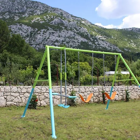 Roko Villa Gata